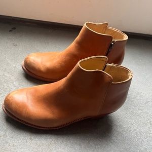 ADELANTE - Tan Leather Boots